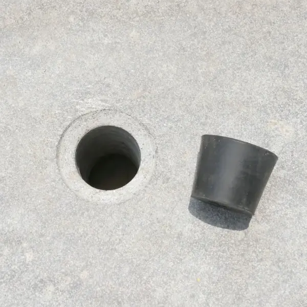 Artikelbild 6 des Artikels “Waschbecken aus Riverstone, Oberfläche naturbelassen, innen poliert. Länge 150 cm, Breite 93 cm, Höhe 53 cm, Tiefe 36 cm. “